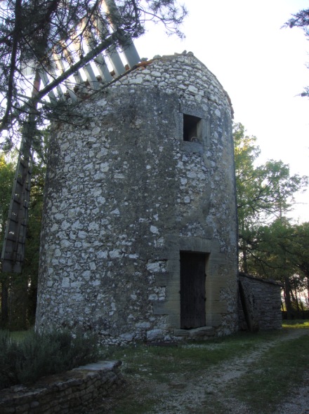 Moulin du Baou - autre face