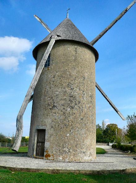 Moulin des Bosses - Argenton Chteau - autre face