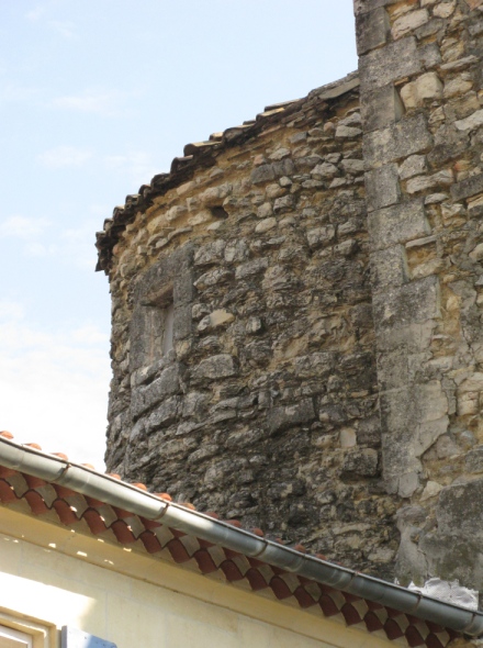 Ancien moulin ? dans le quartier des moulins.