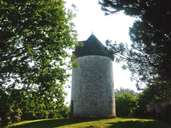 Un autre moulin  Arthon en Retz, autre vue
