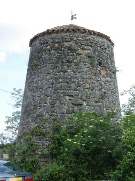 Ancien moulin  Auriac sur Vendinelle