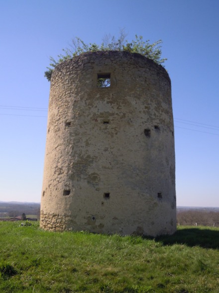 Un premoier moulin  Averon Bergelle, autre vue