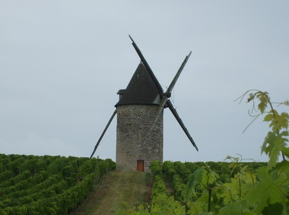 Le moulin de Courrian avec ses ailes Berton fermes