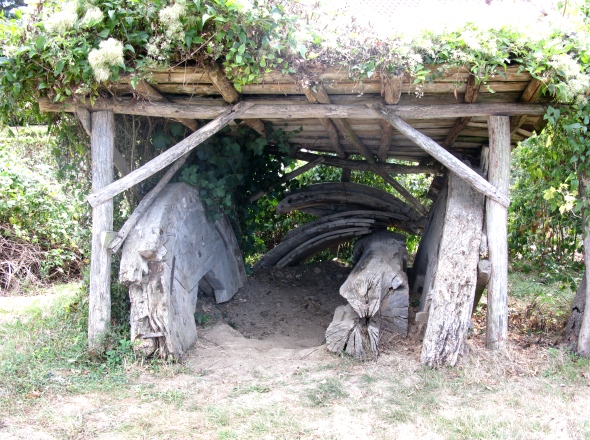 Ancien rouet et arbre avant restauration