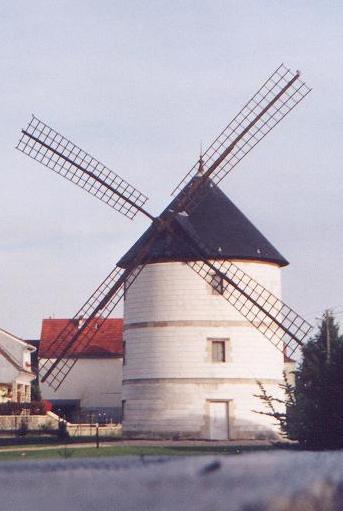 Moulin du CFA  Chalons en Champagne, de face