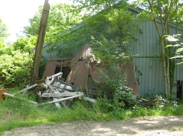 Le toit du moulin,  quelques mtres de la tour.