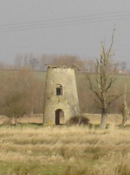 Moulin prs de la grotte du bois