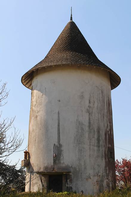 Le Moulin  vent  Corcou sur Logne, autre face