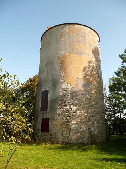 Ancien moulin  Etais la Sauvin