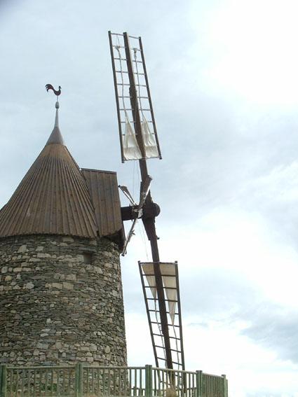 Moulin de Flines Minervois - vue autre face