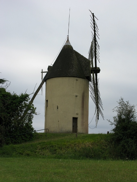 Moulin de Gibra - Gontaud de Nogaret, d'un ct