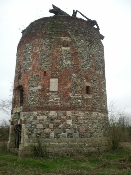 Le moulin vu de ct