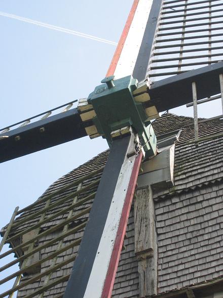 Tte de l'arbre et ailes flamandes du moulin du Nord