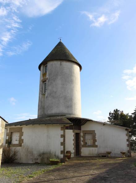 Moulin de la Perrire - La Chapelle Launay - autre vue