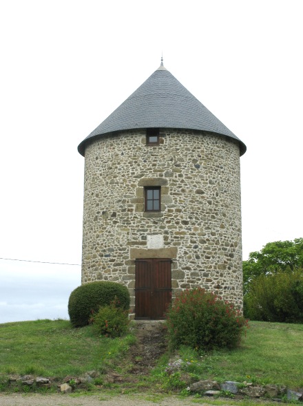 Un moulin de la Gouesnière, chemin des moulins