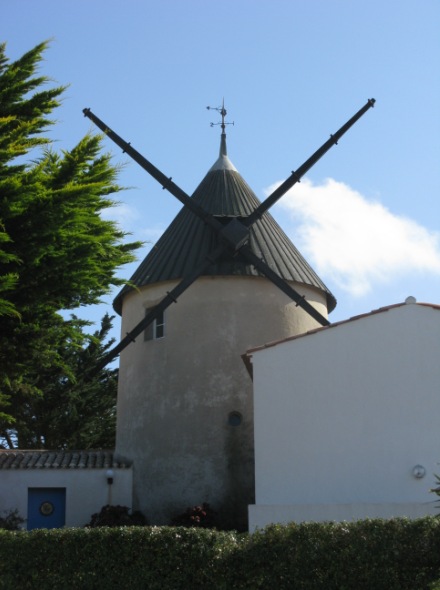 4e moulin de La Cour  La Gurinire vu de la rue