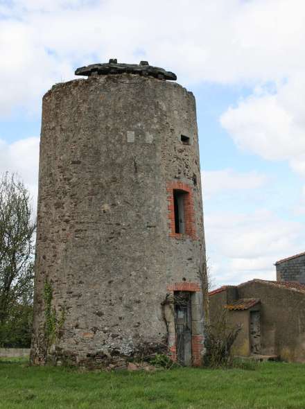 Moulin des Sansonnires, autre face