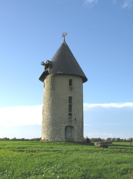 Le moulin dsail de Largny sur Automne