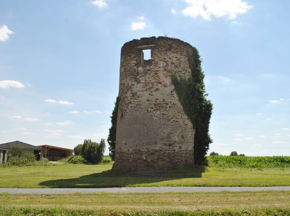 Moulin de Barot - La Salle et Chapelle Aubry 