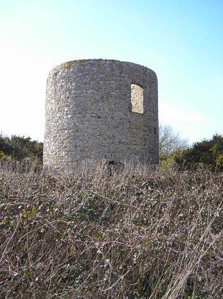 Moulin au lieu dit les 3 Moulins - Les Moitiers d'Allonne