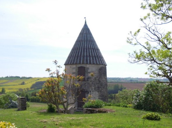 Moulin  Loubens Lauragais, autre vue