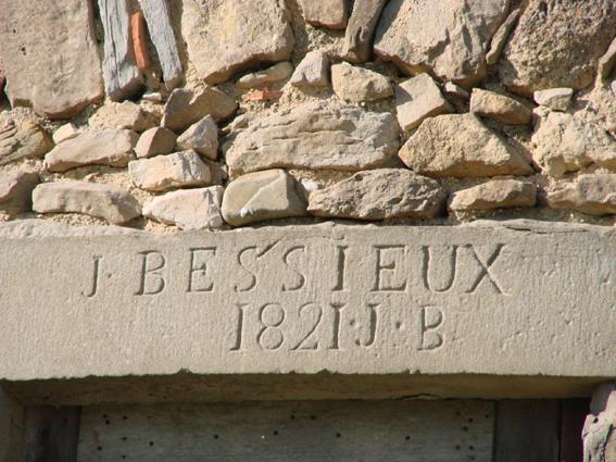 Nom du batisseur et date de construction du moulin de Mailhac