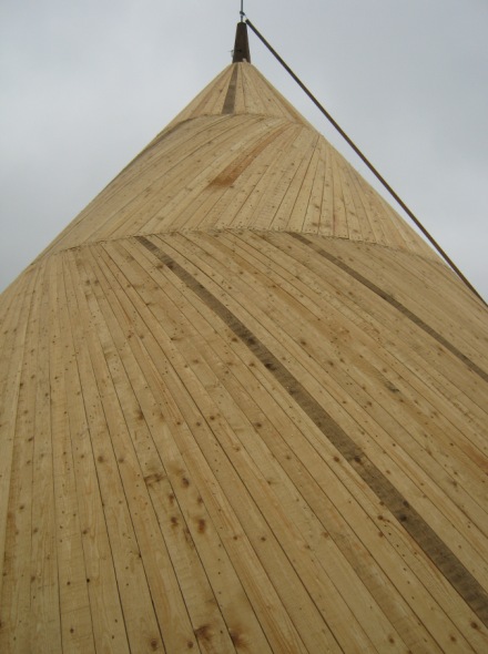 Le futur toit du moulin avant la pose des essentes