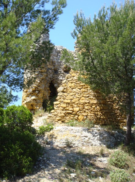 Ancien moulin proche d'un rservoir