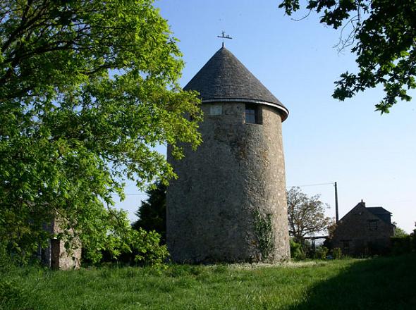 Moulin de la Quteraie vu de derrire  Msanger