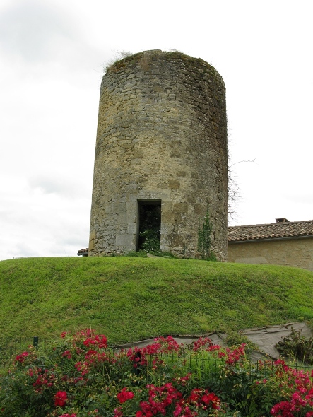 Ancien moulin  Montagoudin