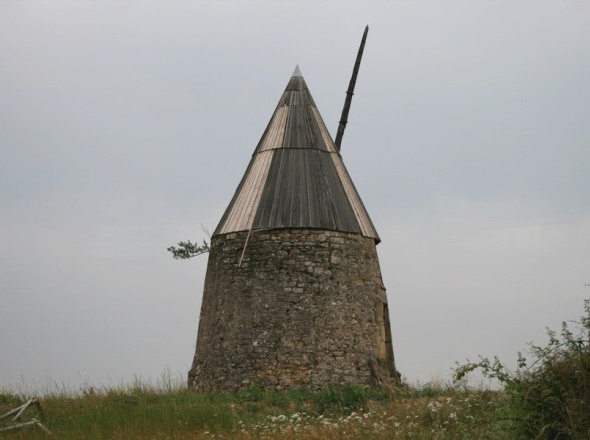 Moulin du Clos de la Mat vu de derrire