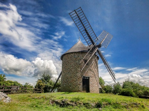 Le moulin du Mont Dol encore en fonctionnement