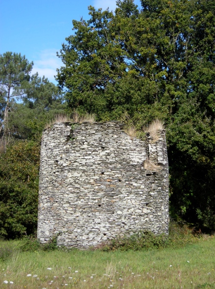 Un des 2 moulins de La Haute Touche