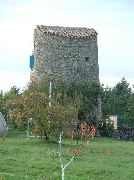 Moulin  Ornaisons