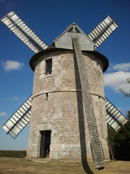 Moulin de Frouville Pensier vue de derrière