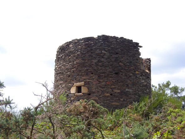 Un 2me moulin proche du Pont aux Roux  Pluherlin, moins chanceux