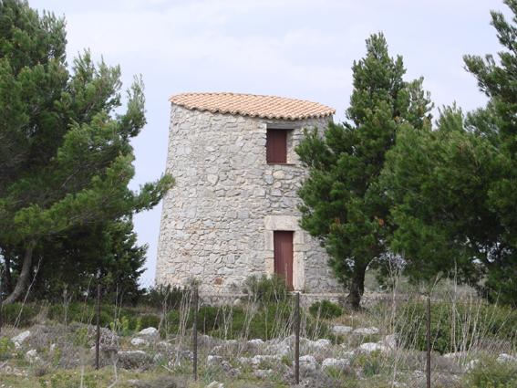 Ancien moulin  Roquefort des Corbires