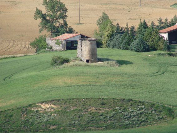 Un ancien moulin  Salles sur l'Hers