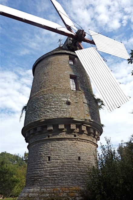 Le moulin de la Pquelais avec ses ailes Berton dployes