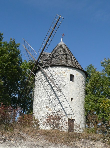 Moulin de Rochegude - St Clar