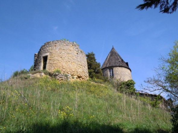 Deux moulins au lieu dit "Les 3 Moulins" de St Flix de Lauragais