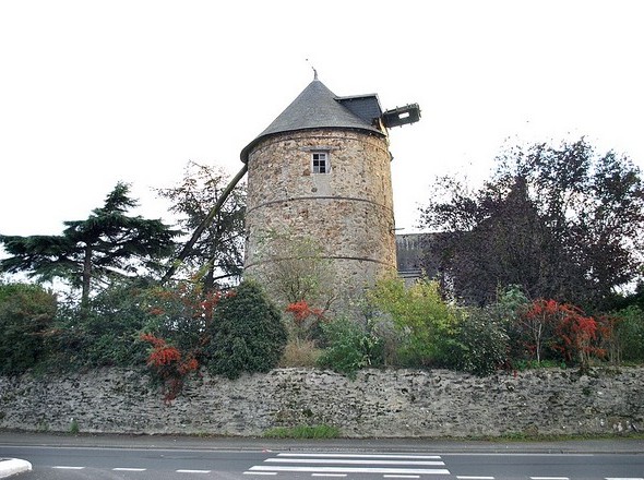 Toujours pas d'ailes le moulin de la Salle !