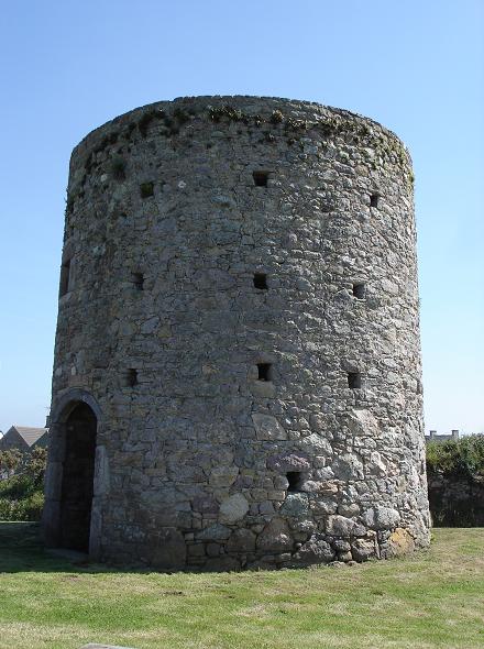 Moulin de St Germain des Vaux - autre face