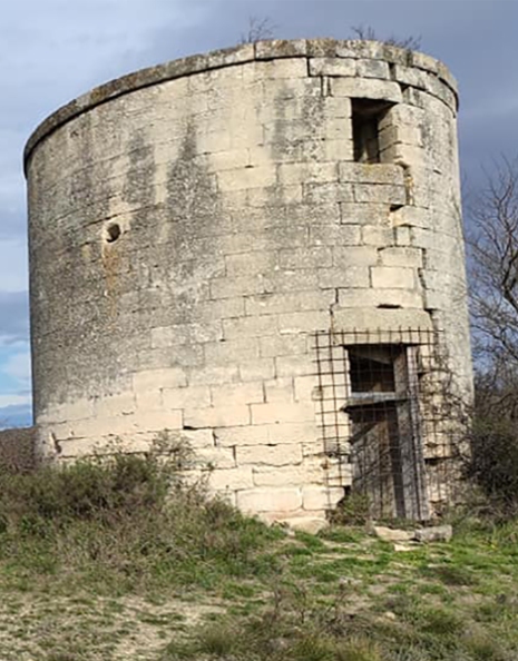 Ancien moulin  St Hilaire d'Ozilhan
