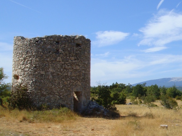 Moulin  St Jean de Sault - autre vue