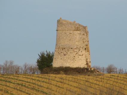 Ancien moulin  St Laurent de Cabrerisse