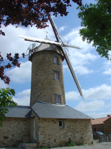 Le Moulin des Places aprs sa restauration