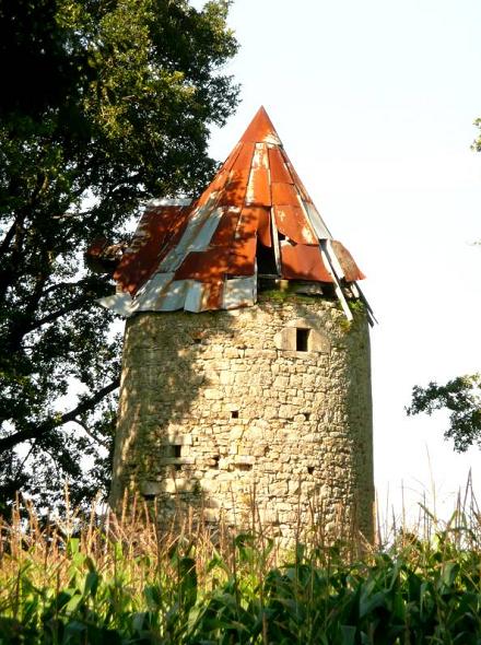 Moulin Baron  St Martin des Noyers (2e moulin des bois de la Cour)