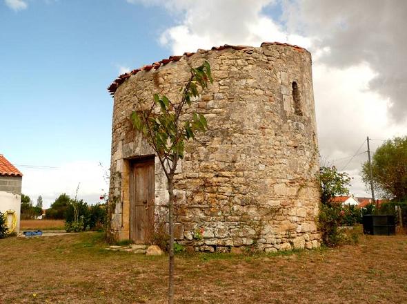 Moulin de St Michel en L'Herm - autre face
