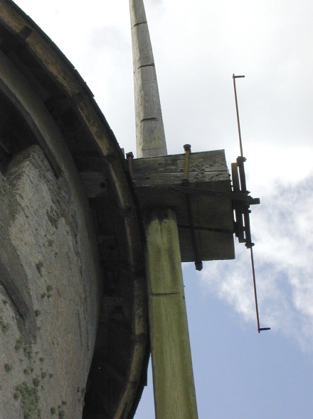 Ancien mcanisme extrieur de type Berton, endommag